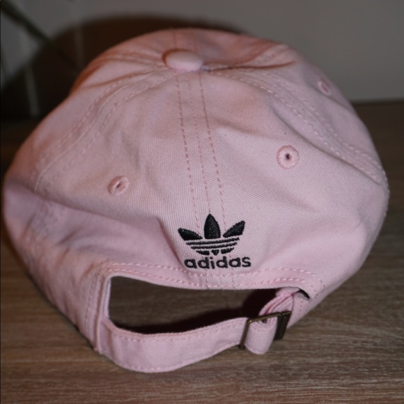 Adidas pink woman’s baseball hat - Picture 2 of 4